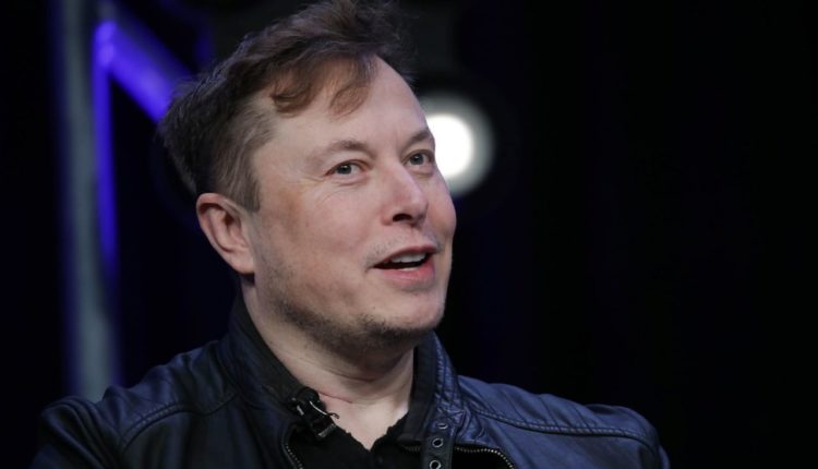 U padit për një postim në Twitter, Elon Musk shpallet i pafajshëm
