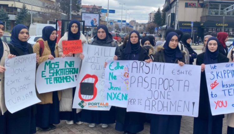 Pse protestojnë medresantët