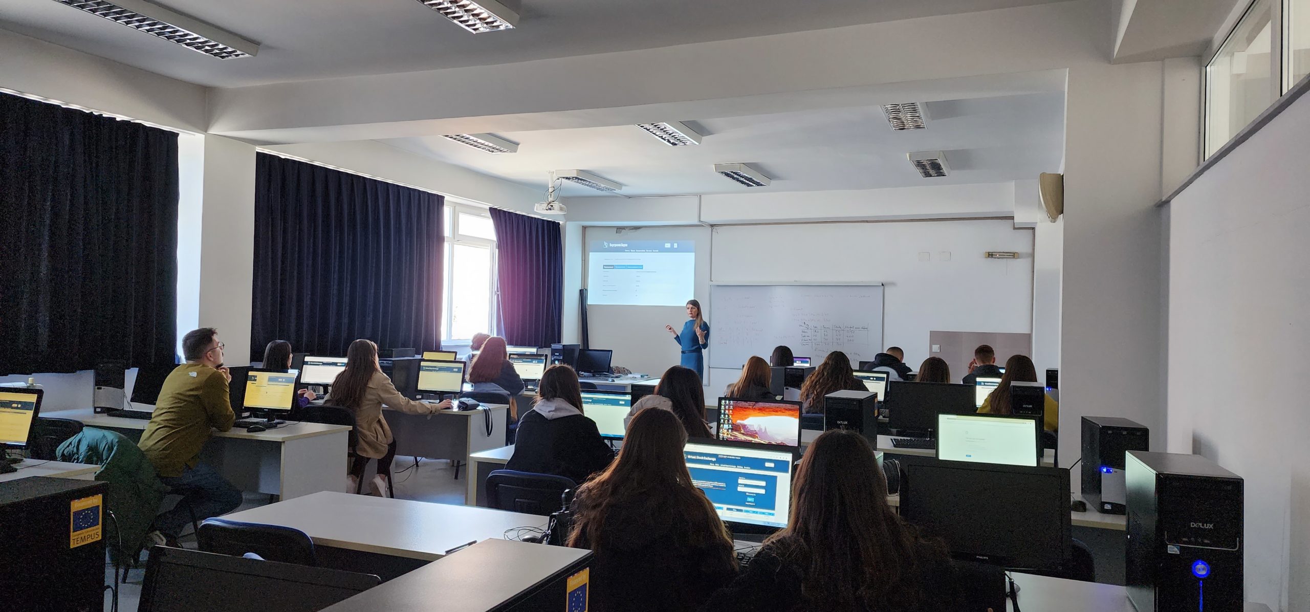 Fakulteti Ekonomik i Universitetit të Tetovës përgatit brokerët e së ardhmes