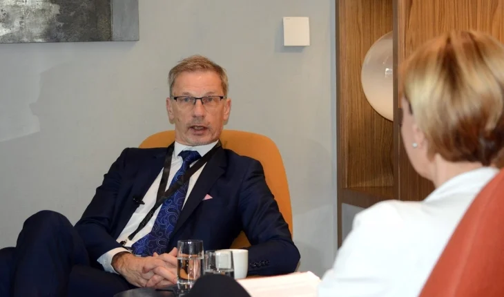 Vujçiqi: Është mirë që bankat kanë model tradicional, kjo i bën më pak të ekspozuara ndaj krizave
