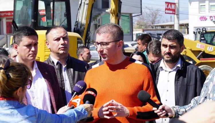 Mickoski: Ofrojmë plan trishtyllësh për dalje nga kriza