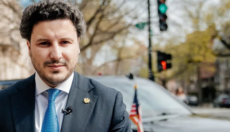 Abazoviq propozon që raundi i ri i bisedimeve Kosovë-Serbi të mbahet në Malin e Zi
