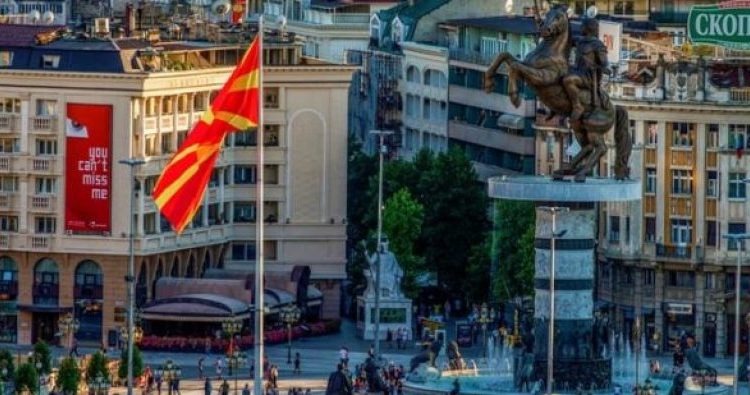 Ndërkombëtarët rrisin presionin ndaj Shkupit për ndryshimet kushtetuese