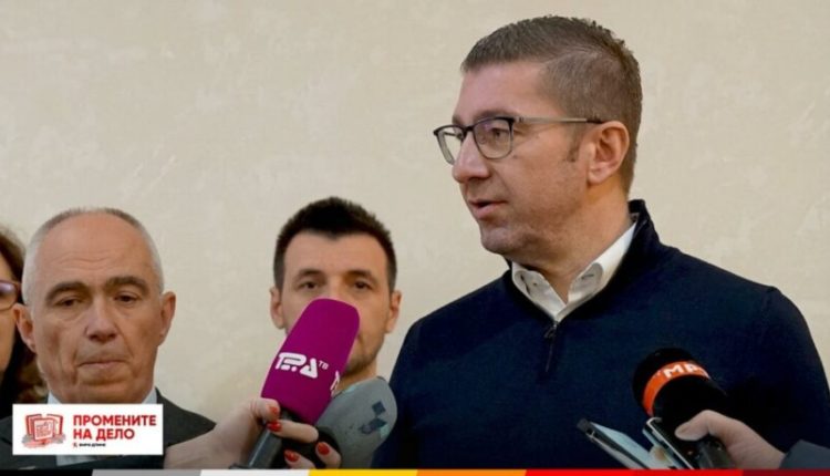 Mickoski: Nuk duam kryeministër shqiptar, të shkojmë menjëherë në zgjedhje!
