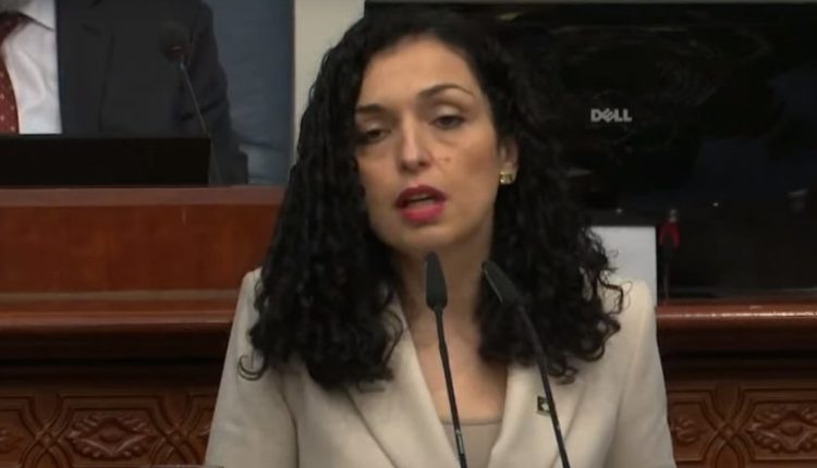 “Hapët dyertë dhe zemrat tuaja në momentet më të vështira për ne”, Vjosa Osmani falenderon RMV-në për ndihmën gjatë luftës së Kosovës
