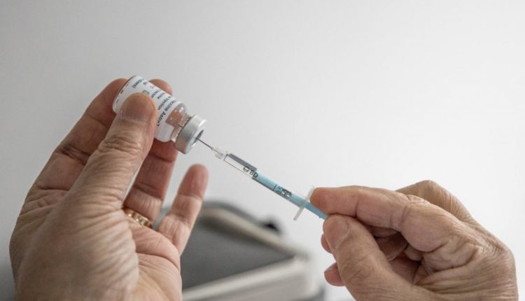 Ministria e Shëndetësisë: Derë më derë për t’i vaksinuar të gjithë fëmijët