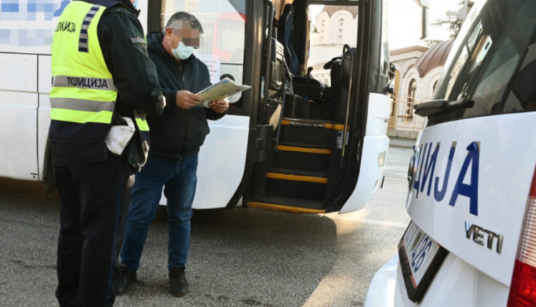 Transporti i nxënësve/ Policia ka shqiptuar 47 dënime, ndërsa 8 automjete janë dërguar për kontroll teknik të jashtëzakonshëm