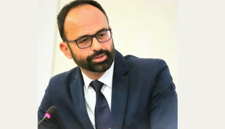 NDRYSHIMET KUSHTETUESE/ Shasivari: Grupi i punës nuk duhet të jetë i ngarkuar me sigurimin e shumicës së nevojshme në Parlament