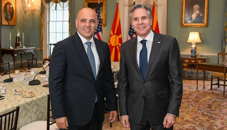 Kovaçevski-Blinken: Partneriteti strategjik mes SHBA-ve dhe Maqedonisë së Veriut po thellohet, mbështetje e plotë nga SHBA-të për hapat e ardhshëm në eurointegrime