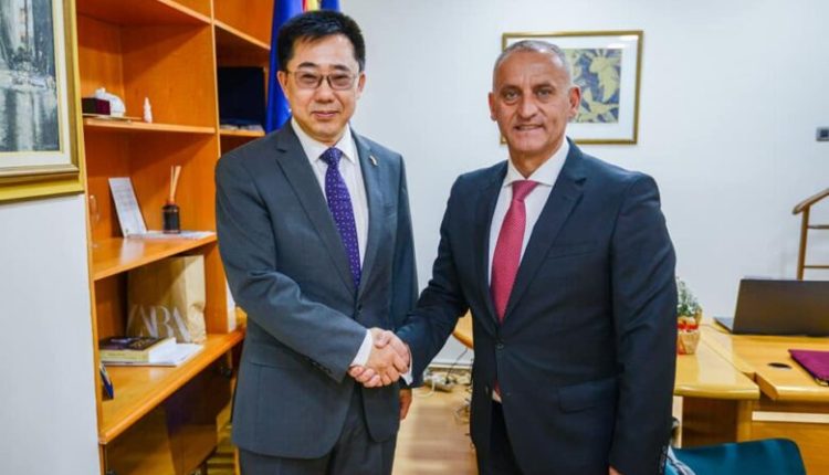 Mexhiti takon ambasadorin e Republikës Popullore të Kinës, SH.T. Zhang Zuo