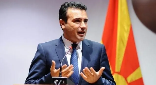 Zaev për “Kathimerini”: Edhe Mickoski ka deklaruar publikisht se nuk ka kthim prapa nga Marrëveshja e Prespës!