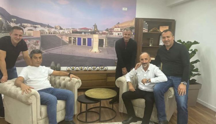 Analistët: Partitë opozitare maqedonase shfrytëzojnë “Grupin e zjarrit” për ta sulmuar BDI-në!