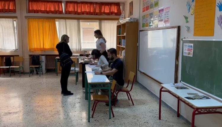 Zgjedhjet parlamentare në Greqi/ 9.8 milionë qytetarë pritet të votojnë, shtatë kandidatë shqiptarë në garë