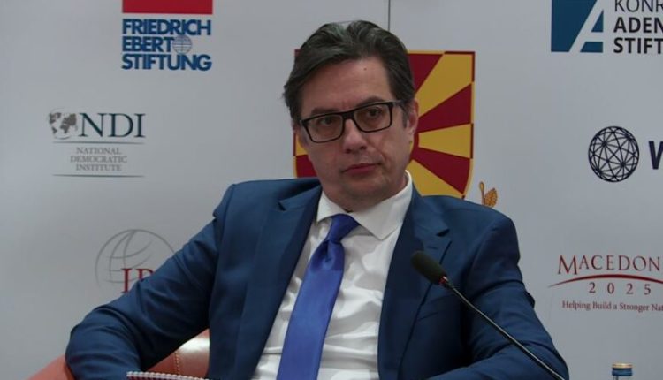 Pendarovski: Gjykatësit rrezikojnë të mbetën pa paga
