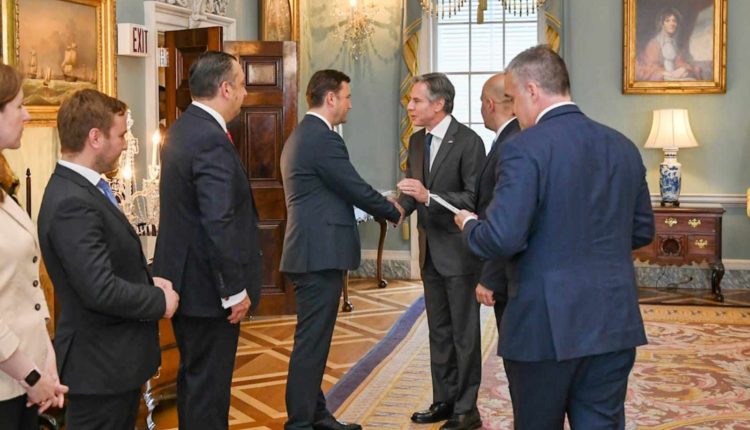 Osmani pas takimit me Blinken: SHBA-të ofrojnë mbështetje të fuqishme në proceset integruese evropiane të Maqedonisë së Veriut