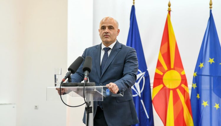 Kovaçevski: Është mirë që opozita nuk është kundër ndryshimeve kushtetuese, na duhet një Qeveri e bashkuar për integrim evropian, jo për izolim