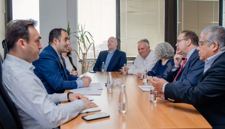 Takimi i Shaqirit dhe Nedellkovit me përfaqësuesit të Solidarity Center- organizata më e madhe sindikaliste amerikane dhe Federata e Mësimdhënësve në SHBA