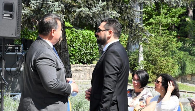 LLoga – Apasievit: Një ditë e më herët në BE, do të thotë STOP PËR DEMAQEDONIZIMIN!