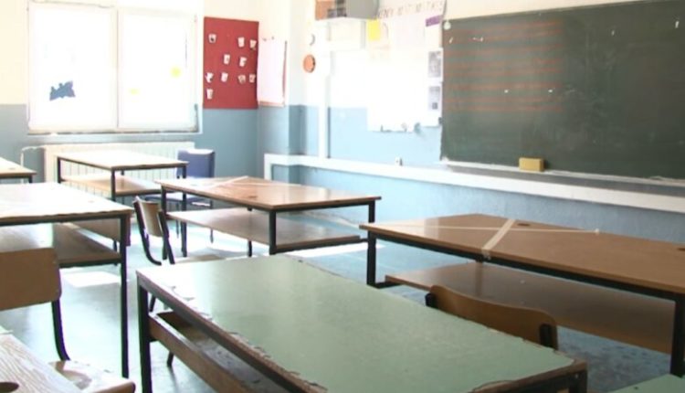 Në Strugë gjithnjë e më pak filloristë, këtë vit janë regjistruar 77 fëmijë më pak