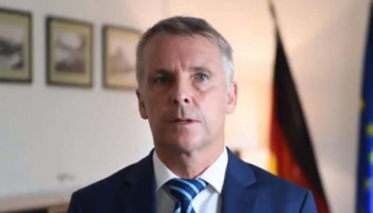 Rohde për sulmin ndaj gazetarëve: Pse Lista Serbe nuk ka reaguar?