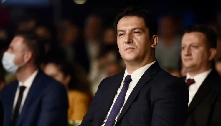 Bekim Sali e quan ministrin e Shëndetësisë, Fatmir Mexhiti “Haxhi Pishman”