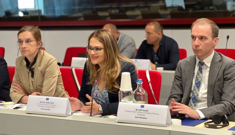 Maqedonia e Veriut në Bruksel filloi skrining takimin bilateral për kapitujt 14 dhe 21