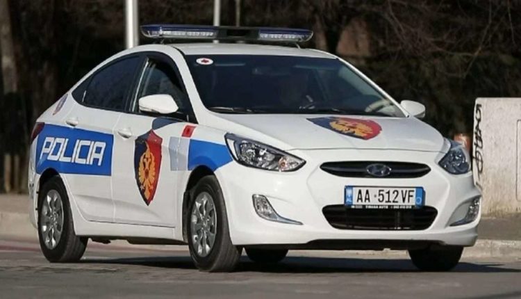Arrestohen katër persona në Shqipëri, akuzohen për trafikim të makinave të vjedhura nga Maqedonia