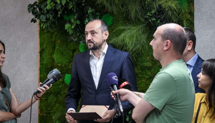 Bytyqi në kompaninë Sivus: Tranzicioni në një ekonomi digjitale krijon shanse për sukses dhe punë të paguara mirë për të rinjtë
