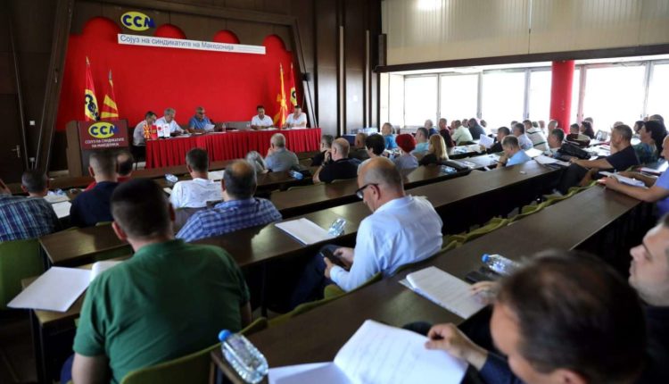 LSM: Pagat në sektorin publik të rriten për 14.2%!
