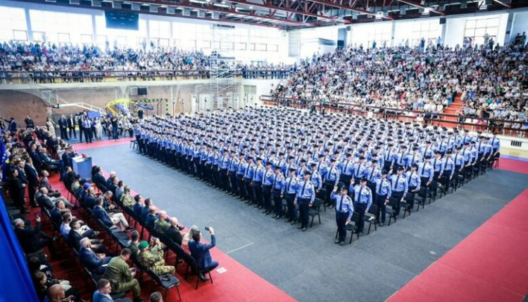 419 kadetë i bashkohen Policisë së Kosovës
