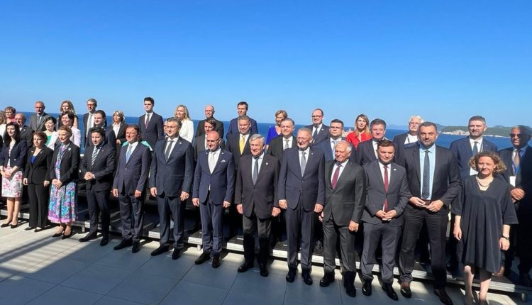 Osmani nga Austria në Kroaci, për të marrë pjesë në Forumin e Dubrovnikut