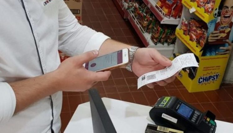 Gratë skenojnë llogari fiskale më shumë se burrat