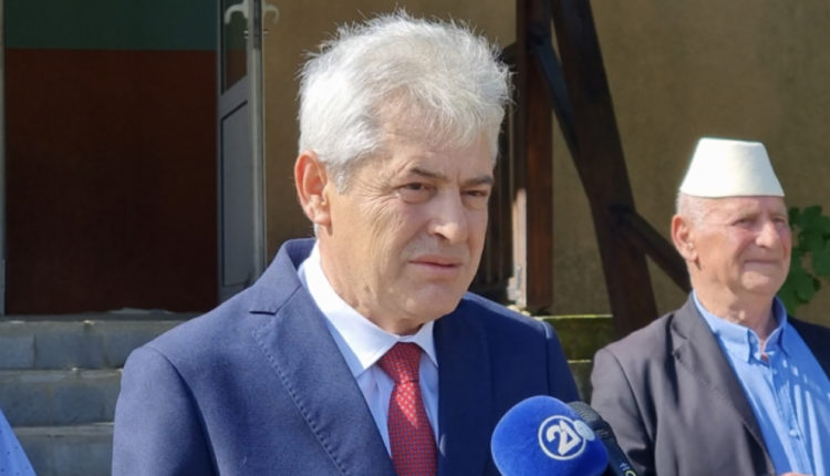 Ali Ahmeti flet për herë të parë për Ramiz Merkon