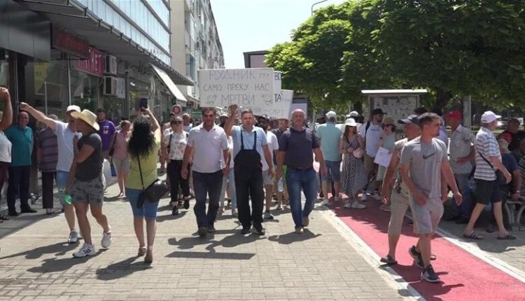 Protesta në Strumicë, qytetarët kundërshtojnë hapjen e minierës Illovica