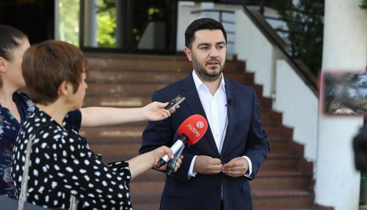 Bekteshi: Është zgjidhur problemi në Sllupçan, të gjithë qytetarët duhet të paguajnë energjinë e konsumuar