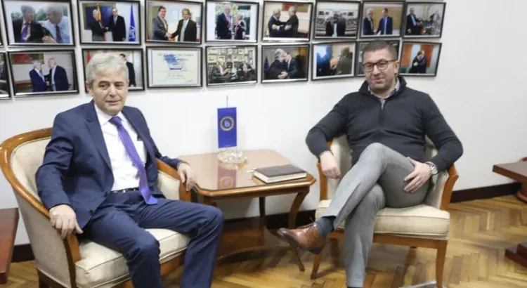 EKSKLUZIVE TS: Ligji gjuhës shqipe dhe kërcënimi i Mickovskit/  Takohet Ahmeti me Mickovskin