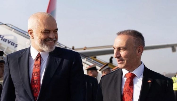 Grubi nga Qafë Thana: Nuk ka gjë më të bukur se bashkimi, me One Stop Shop nuk ka më kufi në mes nesh!