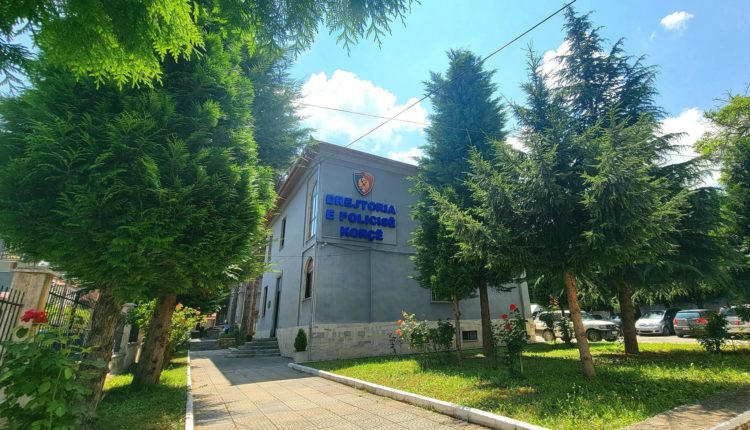 Vidhnin makina në Maqedoninë e Veriut dhe i shisnin për pjesë këmbimi në Shqipëri, 4 të arrestuar
