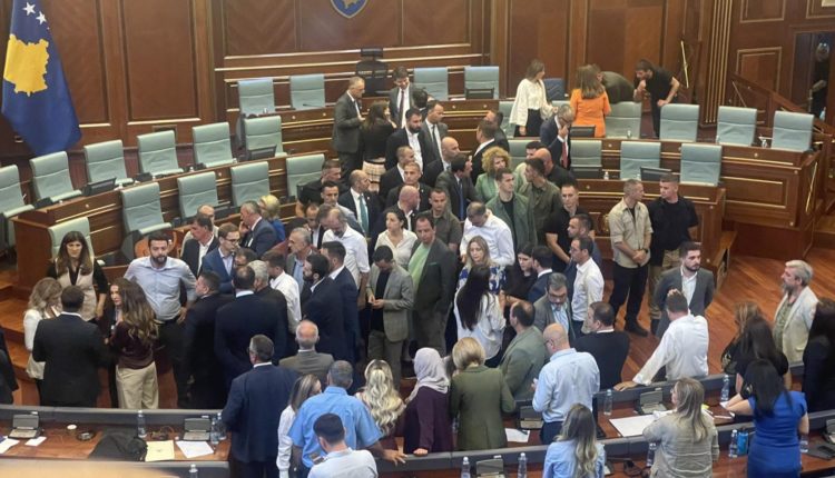Kurti: Sulmi në Kuvend ishte i përgatitur, nga Pavarësia jam kryeministri më i përpiktë ndaj deputetëve