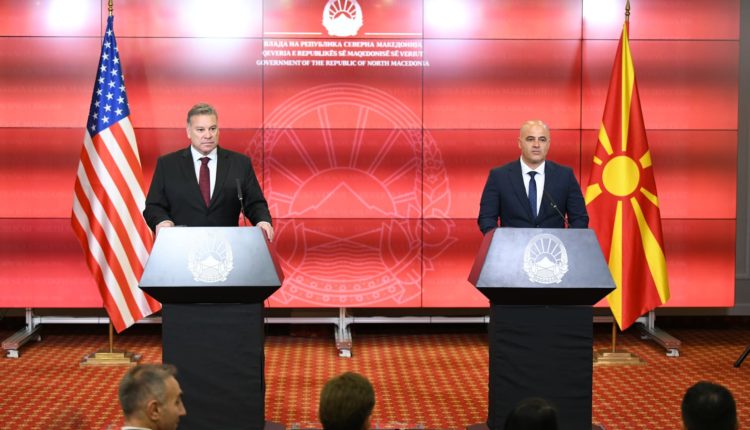 Escobar e falënderon Kovaçevskin për marrëveshjen Kosovë-Serbi në Ohër: Do të përfitojë i gjithë rajoni