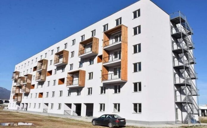 “Konvikti i Tetovës i gatshëm për këtë vit akademik” – do të ketë konkurs të veçantë pranimi, paralajmëroi Shaqiri