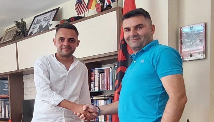 Nipi i Adem Demaçit i bashkohet LD së Izet Mexhitit