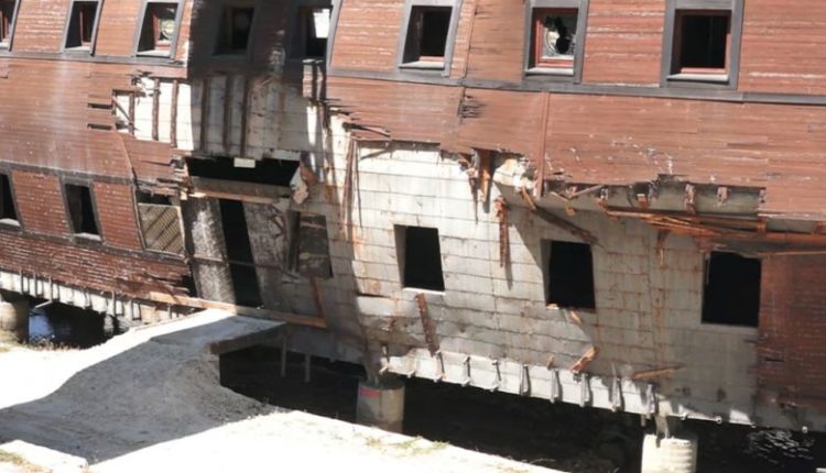 “Lumturia” në Vardar është bërë shkrumb e hi, ende nuk dihen shkaqet e zjarrit