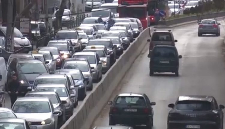 Çairçanja do të vazhdojë me kaos dhe betonin në mes, zgjerimi i bulevardit ka ngecur në Qytetin e Shkupit