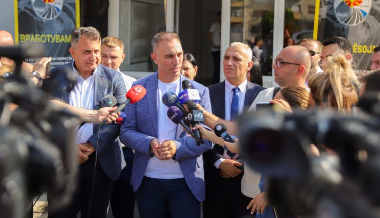 Grubi: Emërtimin e rrugës Adem Demaçi e ka bërë qyteti Shkupit dhe Qeveria
