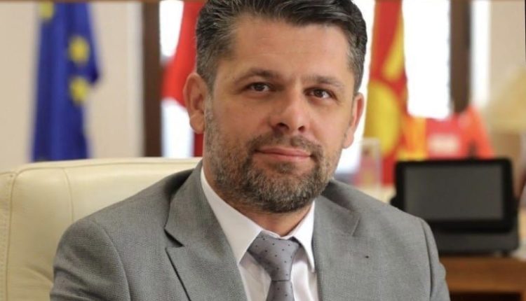 Jeton Akiki: Të qenit dhëndër i Nevzat Bejtës nuk më ndihmoi të bëhesha drejtor i AEK-ut