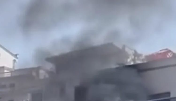 Përfshihet nga flaka një banesë në Ulqin, dyshohet se ishte me banues nga Kosova