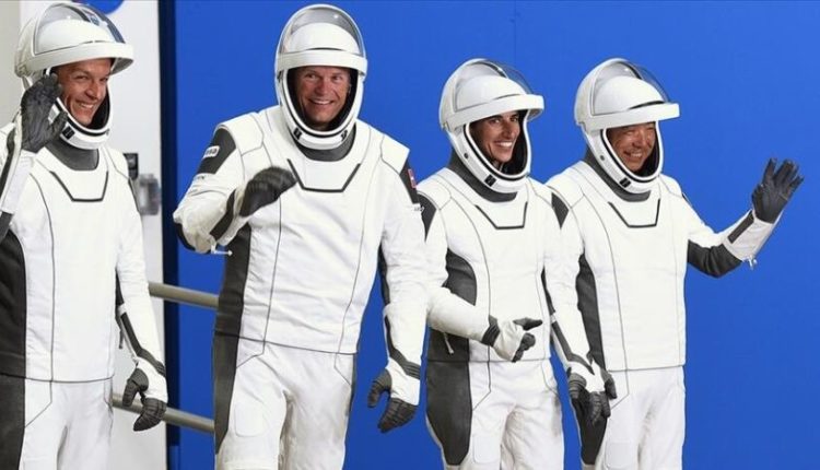 (VIDEO) Katër astronautët e Space X zbarkojnë në Stacionin Ndërkombëtar të Hapësirës