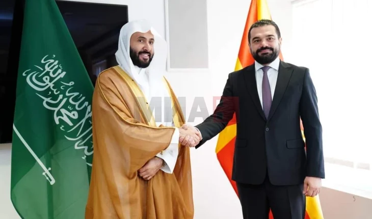 Takim i Llogës me kolegun e tij nga Arabia Saudite Al-Samani, nënshkruhet Memorandum për bashkëpuni