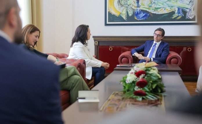 Pendarovski takon përfaqësuesit e “Më mirë për Tetovën”
